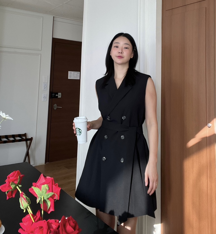 VERNI韓國直郵女士新款推薦真品職業時尚人氣25春夏連衣裙含腰帶VERNI連衣裙