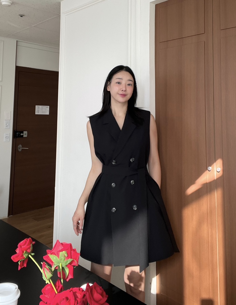 VERNI韓國直郵女士新款推薦真品職業時尚人氣25春夏連衣裙含腰帶VERNI連衣裙