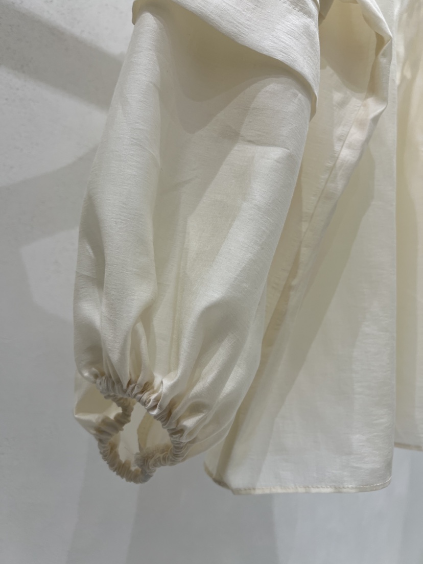 SHIRRING韓國代購女裝新品熱賣真品人氣25春夏襯衫蕾絲衫刺繡SHIRRING襯衫/蕾絲衫