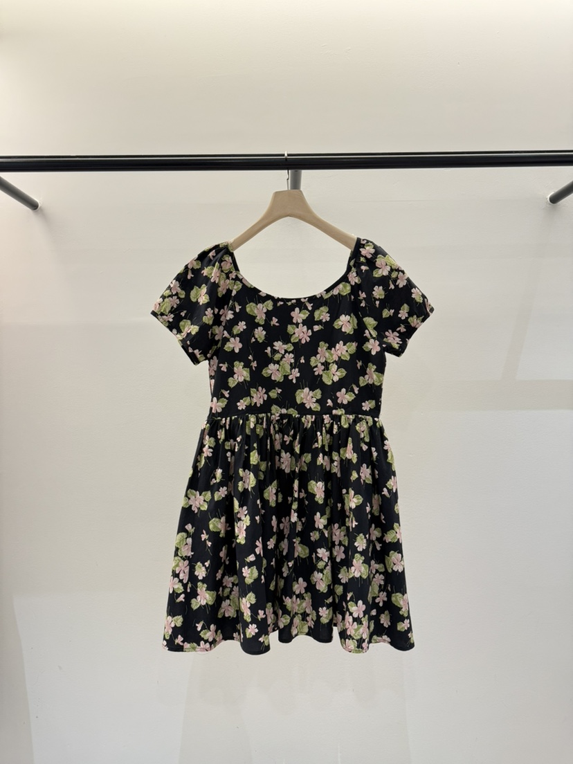 LA CREME韓國直郵女裝新品推薦休閑25春夏時尚熱賣真品連衣裙LA CREME連衣裙