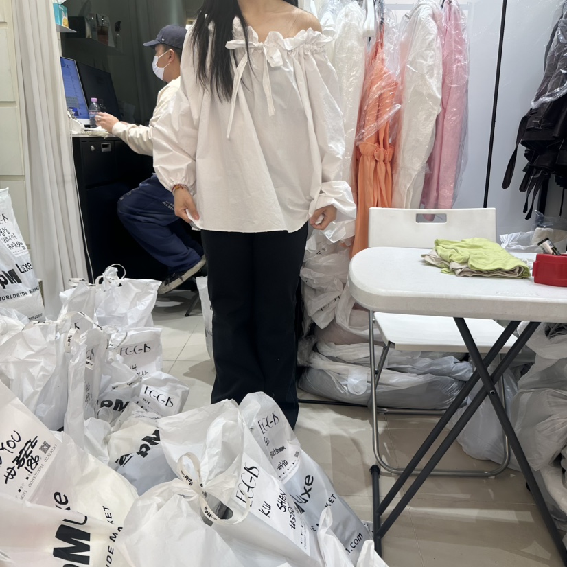 EGG IS東大門實拍女士新品25春夏真品休閑職業推薦襯衫蕾絲衫EGG IS襯衫/蕾絲衫