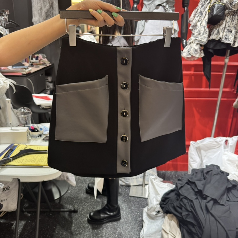 RARE CLOSET韓國㊣直郵東大門代購女裝新款時尚短裙口袋皮革RARE CLOSET短裙圖色2
