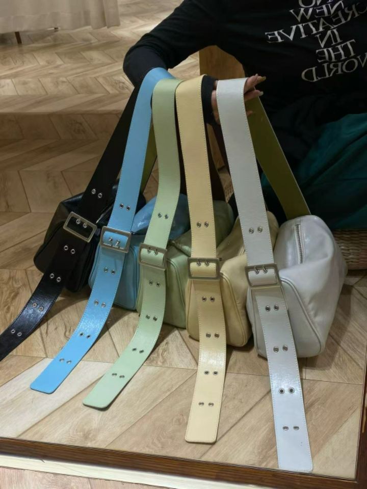 TROUVAILLE韓國直郵女裝新品職業推薦休閑時尚25春夏單肩斜跨包TROUVAILLE單肩/斜跨包