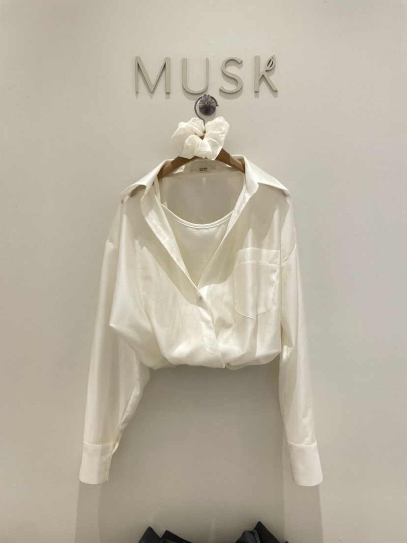 MUSK韓國直郵㊣東大門實拍女裝新品時尚襯衫蕾絲衫套裝透明MUSK襯衫/蕾絲衫圖色2