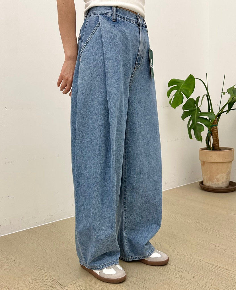 BUT韓國直郵㊣女裝新品人氣休閑推薦職業熱賣牛仔褲寬松牛仔button牛仔褲