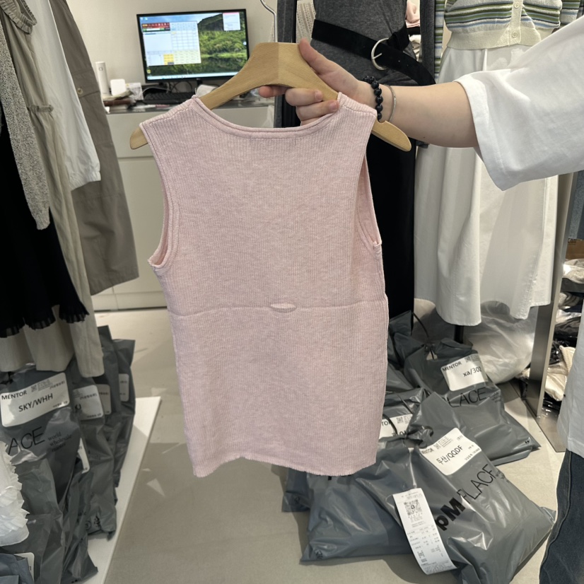 MENTOR韓國直郵㊣東大門實拍女裝新款人氣熱賣推薦吊帶背心MENTOR吊帶/背心