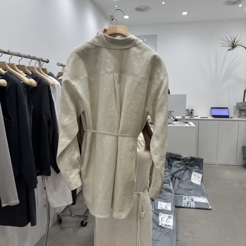 ARVE韓國㊣直郵東大門代購女裝新品職業襯衫蕾絲衫兩個口袋含腰繩ARVE襯衫/蕾絲衫