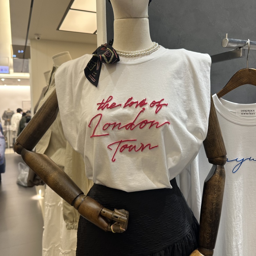 LADYBLACK韓國㊣直郵東大門代購女裝新品時尚推薦吊帶背心刺繡LADYBLACK吊帶/背心圖色2