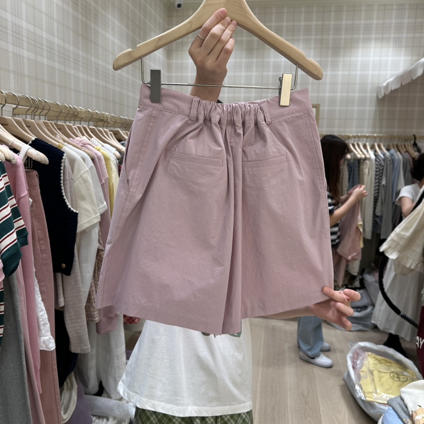 OURMOMENT韓國直郵㊣女裝新品25春夏時尚熱賣職業休閑推薦短褲OURMOMENT短褲
