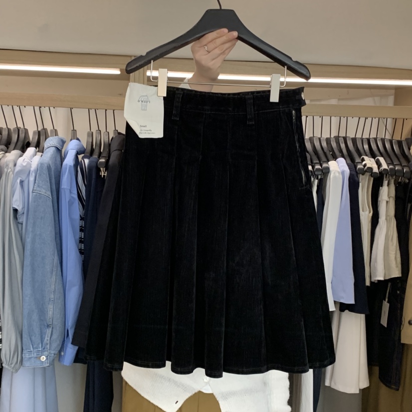 OBJET韓國㊣直郵東大門代購女裝新品25春夏人氣短裙天鵝絨百褶love us u/OBJET短裙
