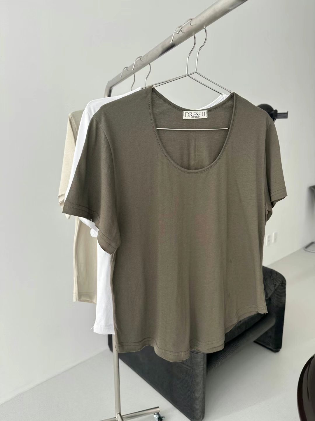 DRESS U韓國直郵㊣東大門實拍女裝新品推薦休閑25春夏時尚T恤DRESS UT恤圖色2