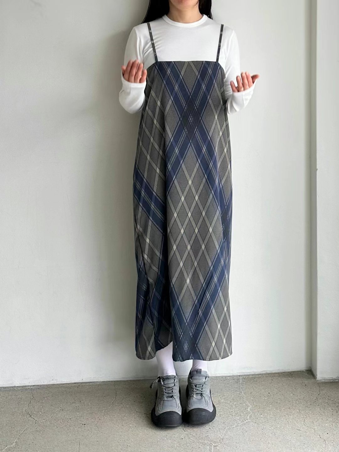 DRESS U韓國直郵㊣女裝新款職業熱賣人氣時尚25春夏連衣裙修身DRESS U連衣裙圖色2