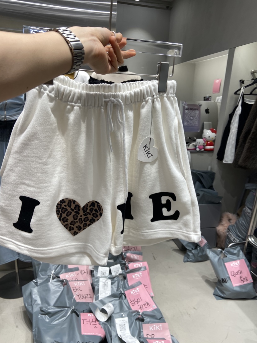 KIKI韓國直郵㊣女裝新品職業時尚推薦熱賣人氣休閑25春夏短褲KIKI短褲圖色2