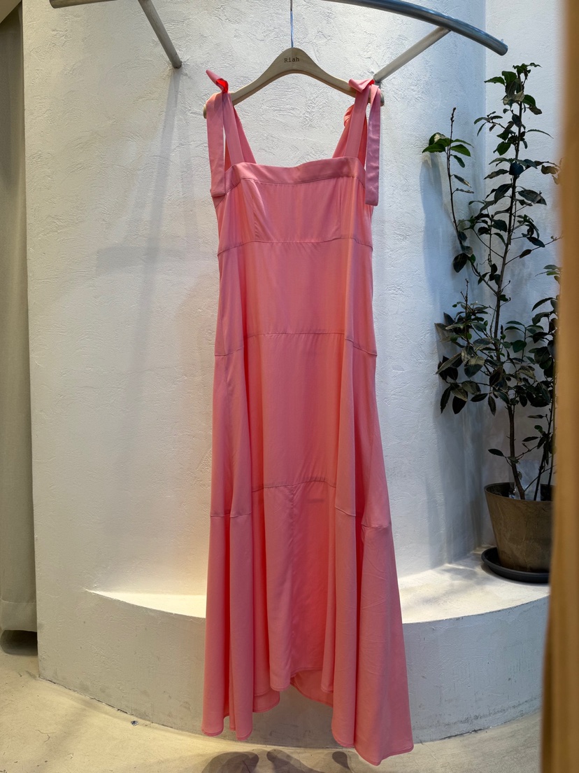 RIAH韓國㊣直郵東大門代購女裝新品熱賣連衣裙蝴蝶結打折長款RIAH連衣裙圖色3