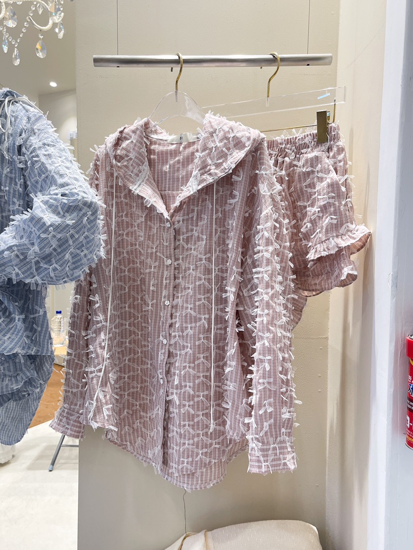 81 MARKET-L東大門直郵女士新品職業時尚真品人氣襯衫蕾絲衫81 MARKET-L襯衫/蕾絲衫