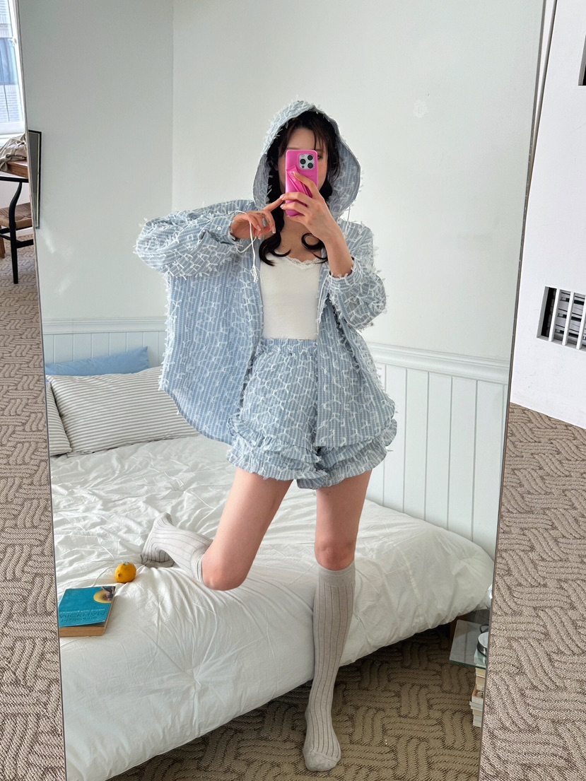 81 MARKET-L東大門直郵女士新品職業時尚真品人氣襯衫蕾絲衫81 MARKET-L襯衫/蕾絲衫