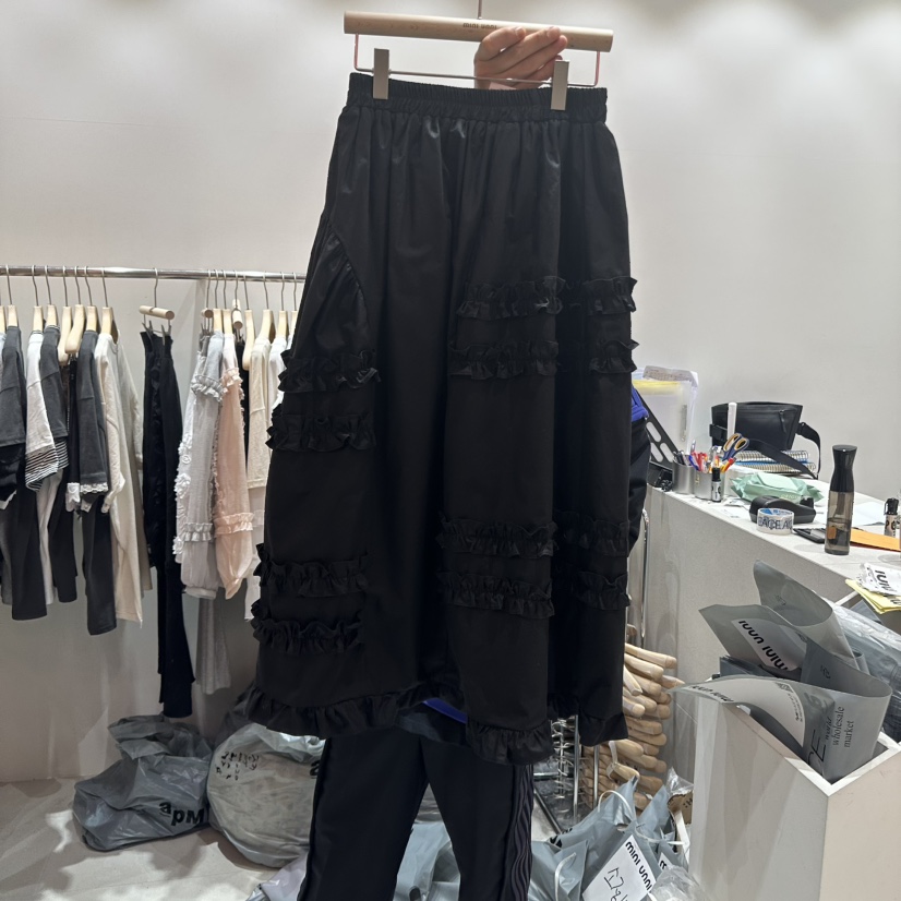 MINI UNNI韓國直郵女裝新款熱賣人氣25春夏休閑時尚職業長裙MINI UNNI長裙圖色2