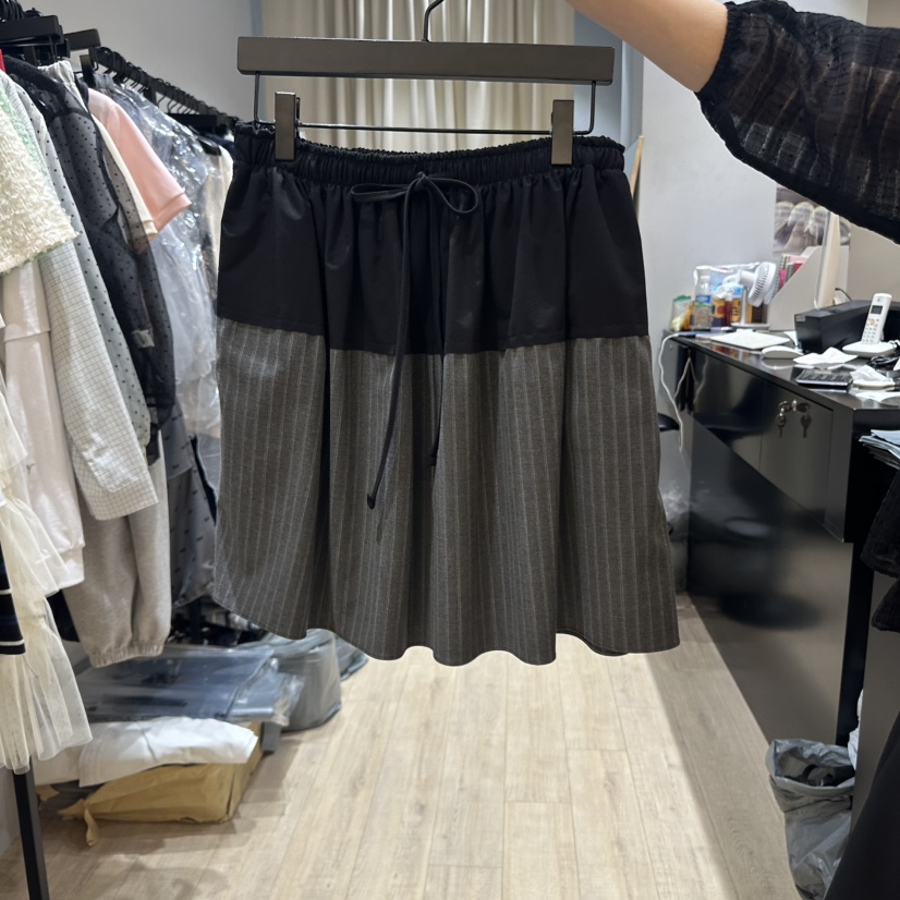 SOFTNESS韓國代購女士新款人氣真品25春夏熱賣推薦短裙條紋Softness/Cosmic短裙圖色1