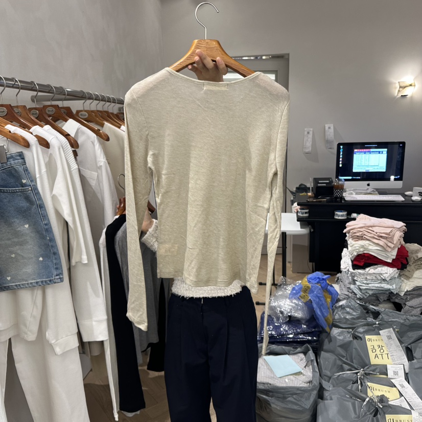 BRUSH-P東大門實拍女士新款熱賣真品時尚休閑職業推薦長袖T恤BRUSH-P長袖T恤