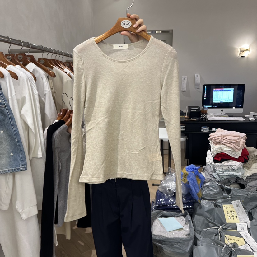 BRUSH-P東大門實拍女士新款熱賣真品時尚休閑職業推薦長袖T恤BRUSH-P長袖T恤