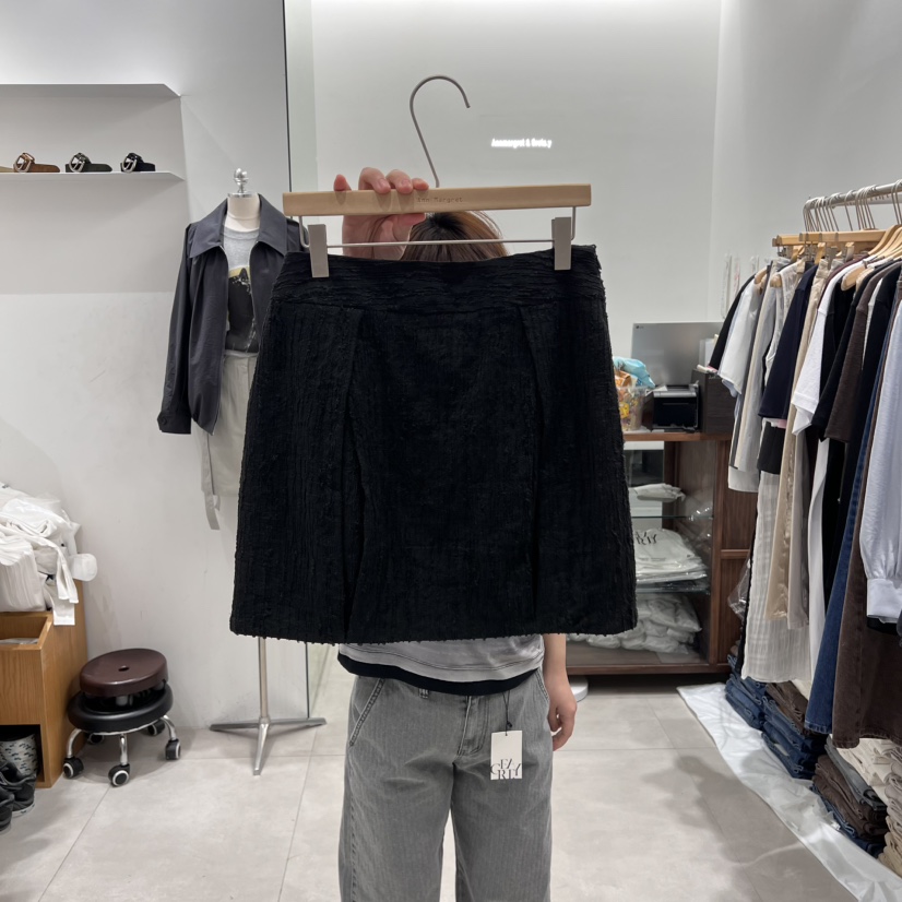 ANN MARGRET韓國代購女裝新款職業短裙GRETA.Y短裙圖色2