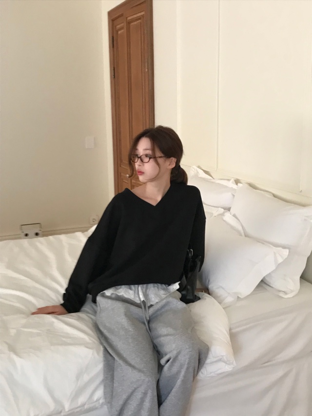 AMU韓國直郵女裝新品熱賣真品25春夏時尚推薦職業人氣休閑衛衣CLOSER衛衣