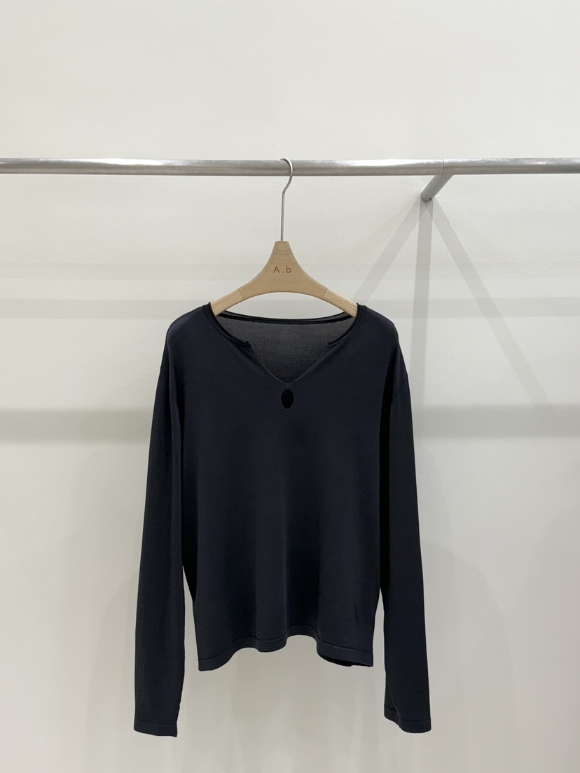 AUTUMN BEIGE PLUS韓國代購女士新品25春夏推薦人氣長袖T恤A.b/AUTUMN BEIGE-無長袖T恤