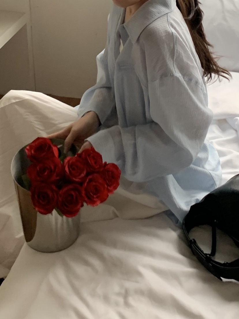 AMU東大門實拍女士新款25春夏推薦真品職業熱賣休閑襯衫蕾絲衫CLOSER襯衫/蕾絲衫