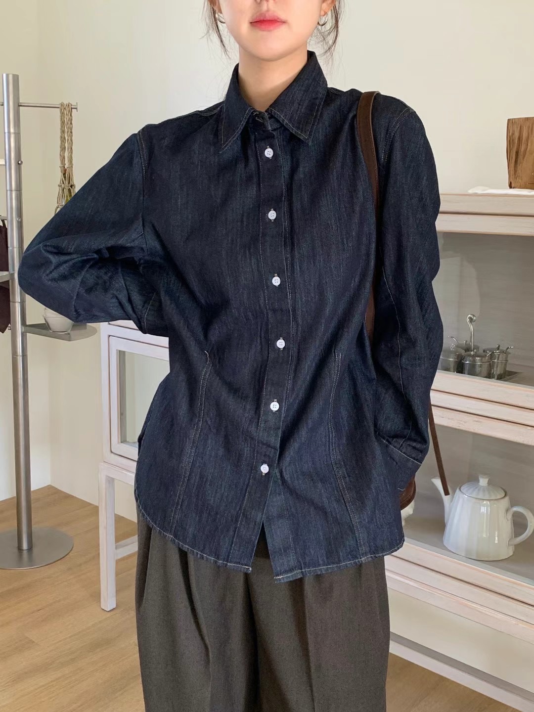 AMU東大門實拍女裝新款推薦職業真品熱賣人氣休閑襯衫蕾絲衫CLOSER襯衫/蕾絲衫