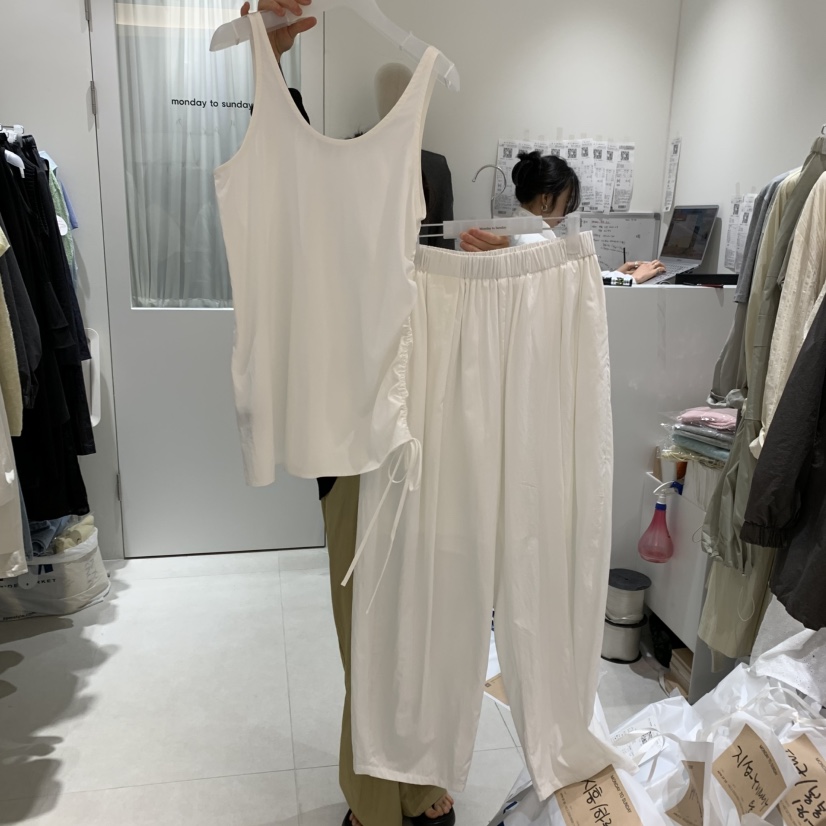MONDAY TO SUNDAY韓國代購女士新品人氣職業推薦吊帶背心MONDAY TO SUNDAY吊帶/背心
