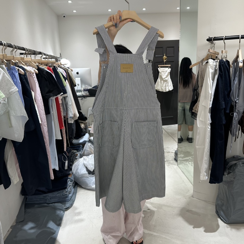 BAGUETTE韓國代購女裝新品時尚真品休閑推薦人氣熱賣背帶褲BAGUETTE背帶褲