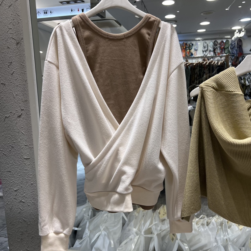 BRONZE東大門實拍女裝新品熱賣推薦時尚職業25春夏衛衣不含內搭BRONZE衛衣