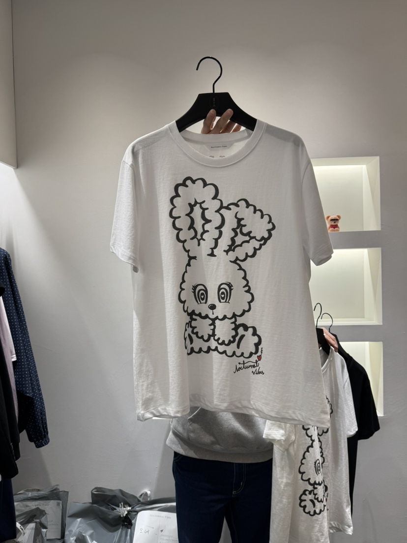 NOCTURNAL VIBE東大門代購女士新品職業時尚真品T恤兔子絨NOCTURNAL VIBET恤圖色3