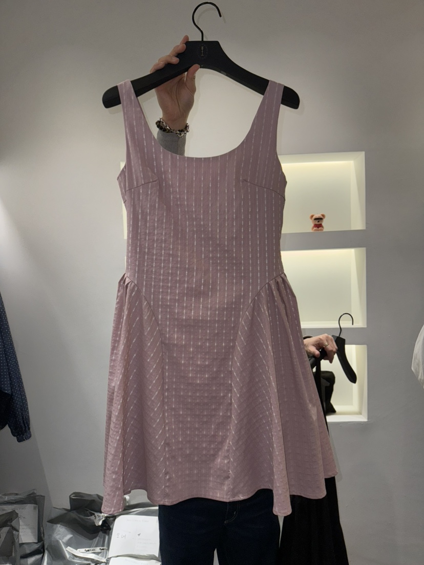 NOCTURNAL VIBE韓國代購女裝新品25春夏職業休閑熱賣連衣裙NOCTURNAL VIBE連衣裙圖色2