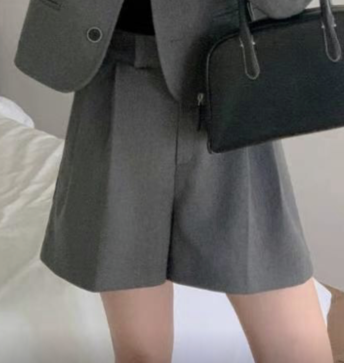 LOUNGE VERA東大門實拍女裝新款休閑推薦時尚人氣真品短褲LOUNGE VERA-2件訂短褲