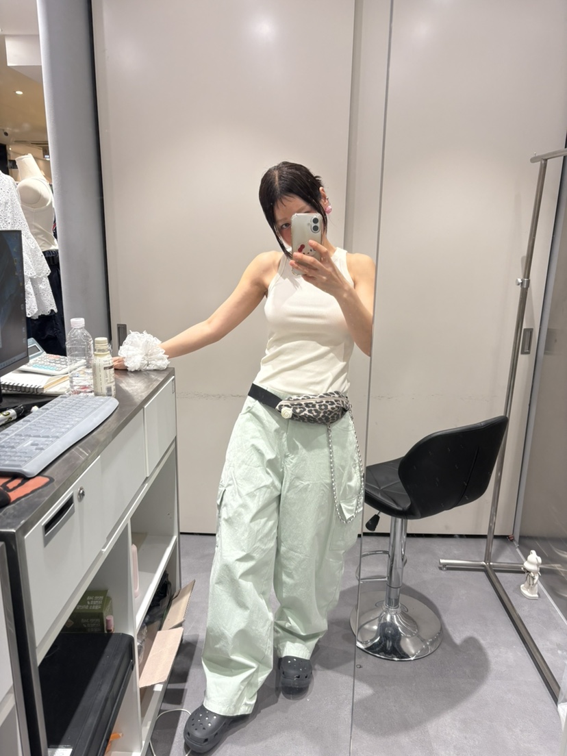 PLATFORM-L韓國直郵㊣東大門實拍女裝新品推薦職業吊帶背心PLATFORM吊帶/背心