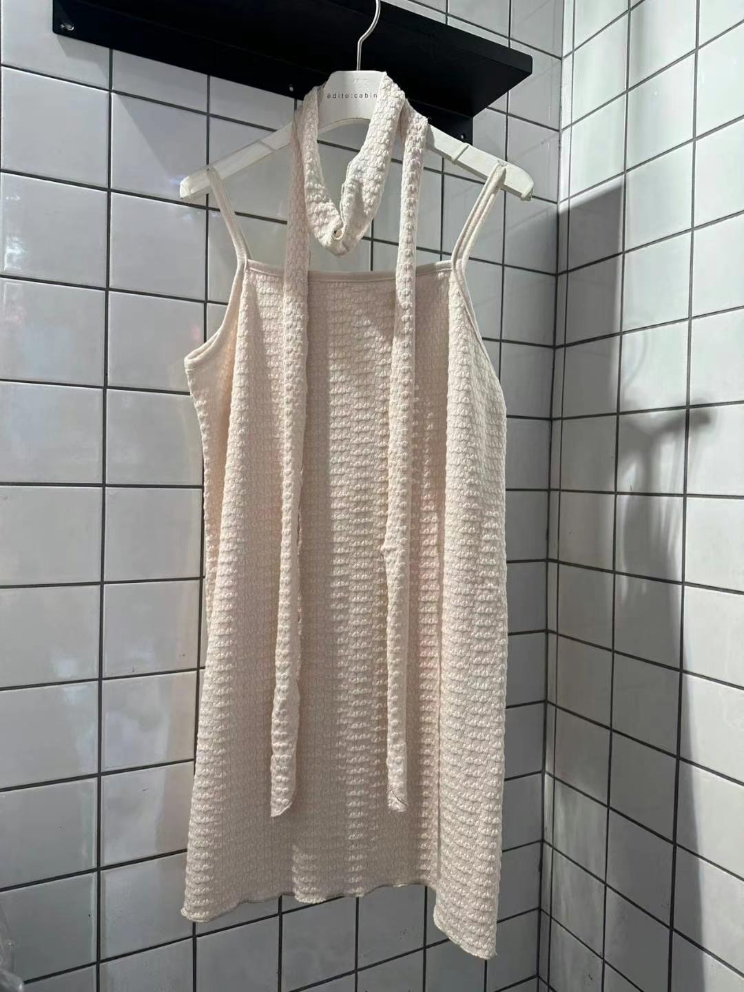 MYCABINET韓國直郵㊣東大門實拍女裝新款25春夏連衣裙含脖帶刺繡MYCABINET連衣裙圖色2