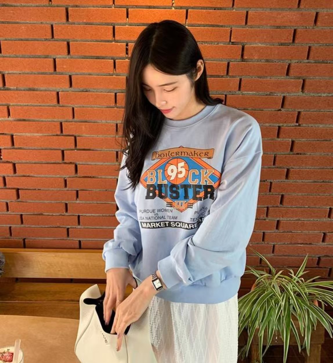 L V C韓國直郵㊣東大門實拍女裝新品休閑熱賣職業推薦衛衣L_V_C衛衣
