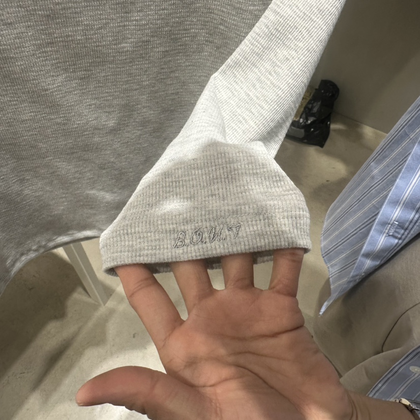BOUTIQUE SEOUL-P東大門直郵女裝新款休閑人氣時尚長袖T恤But ton/BOUTIQUE SEOUL長袖T恤