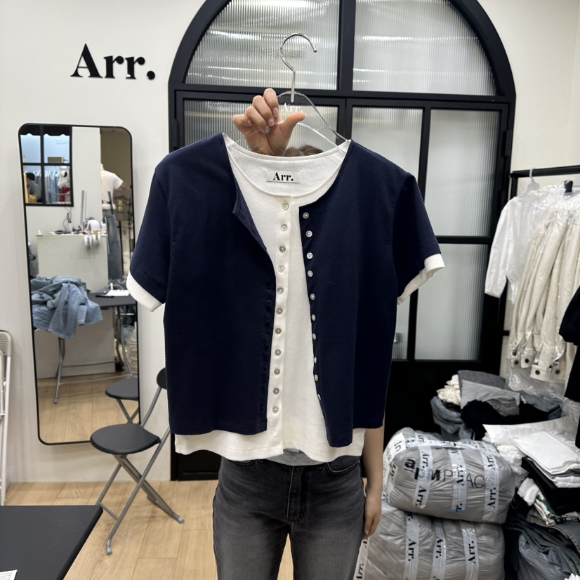 ARR韓國代購女裝新品時尚休閑25春夏人氣職業推薦T恤假兩件ARRT恤圖色2