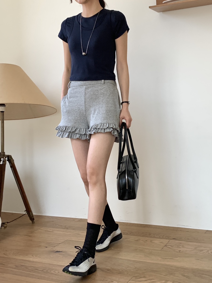 PIN-UP韓國直郵㊣東大門實拍女裝新款熱賣人氣休閑短褲荷葉邊PIN-UP短褲