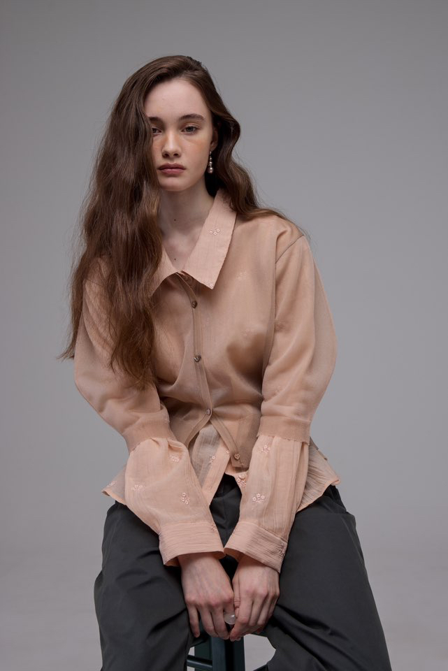 MILUI韓國直郵㊣東大門實拍女裝新款職業熱賣時尚襯衫蕾絲衫HAUSWOMEN襯衫/蕾絲衫圖色2