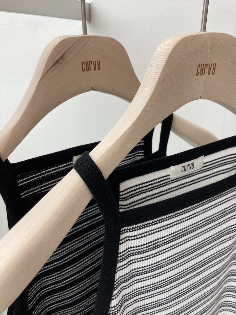 CURVY韓國直郵㊣女裝新款時尚休閑25春夏人氣推薦吊帶背心條紋CURVY吊帶/背心