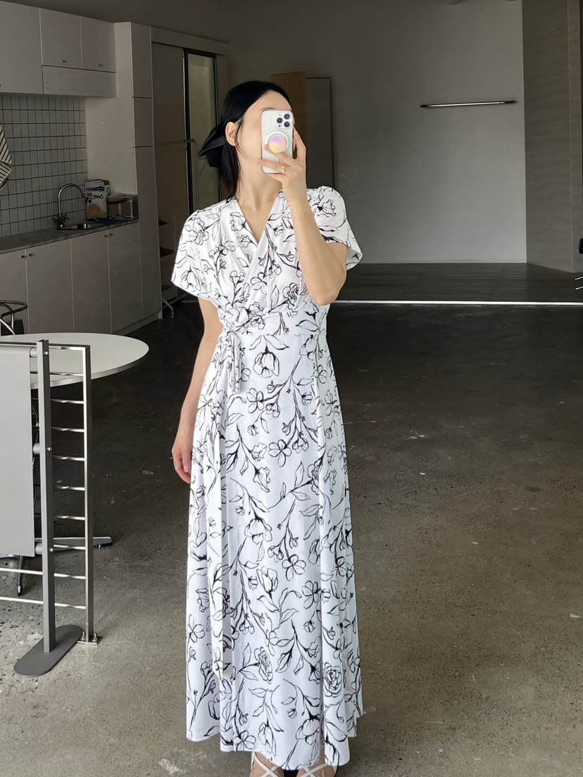 VERNI韓國㊣直郵東大門代購女裝新款時尚職業休閑人氣連衣裙VERNI連衣裙