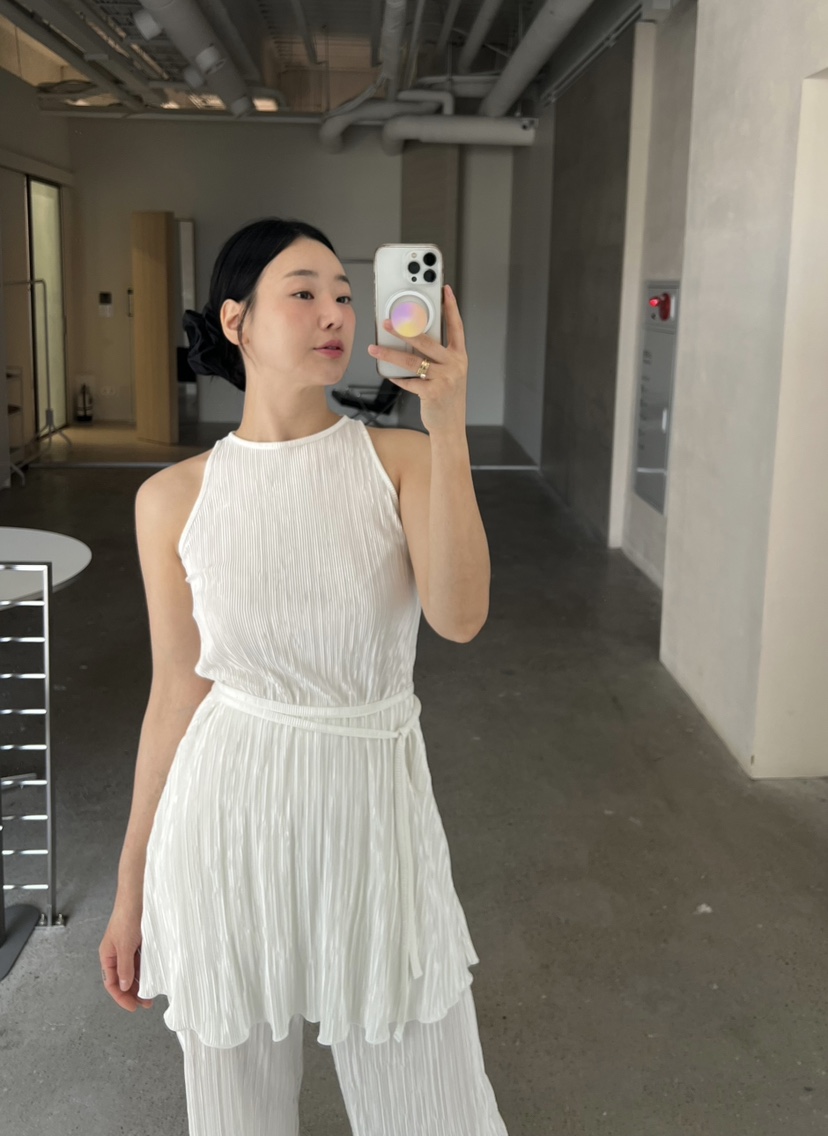 VERNI韓國直郵㊣女裝新款25春夏休閑人氣套裝含腰繩套裝褶皺VERNI套裝