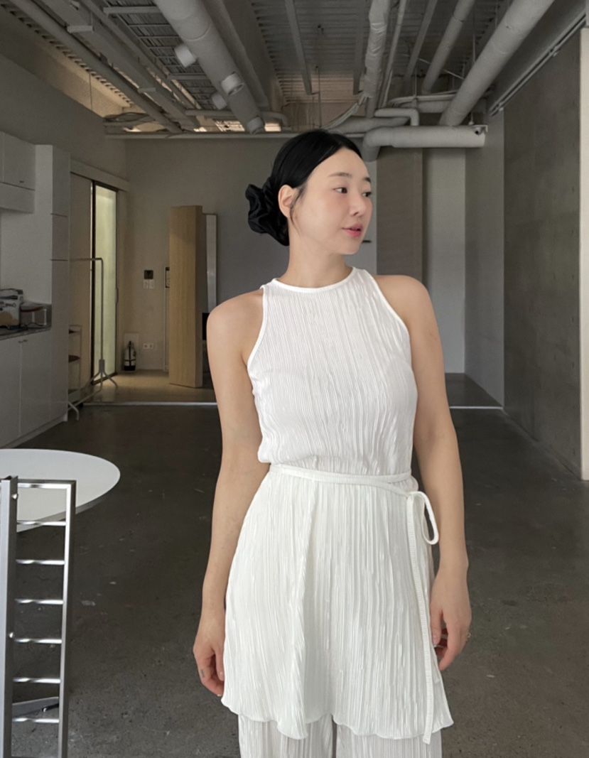 VERNI韓國直郵㊣女裝新款25春夏休閑人氣套裝含腰繩套裝褶皺VERNI套裝