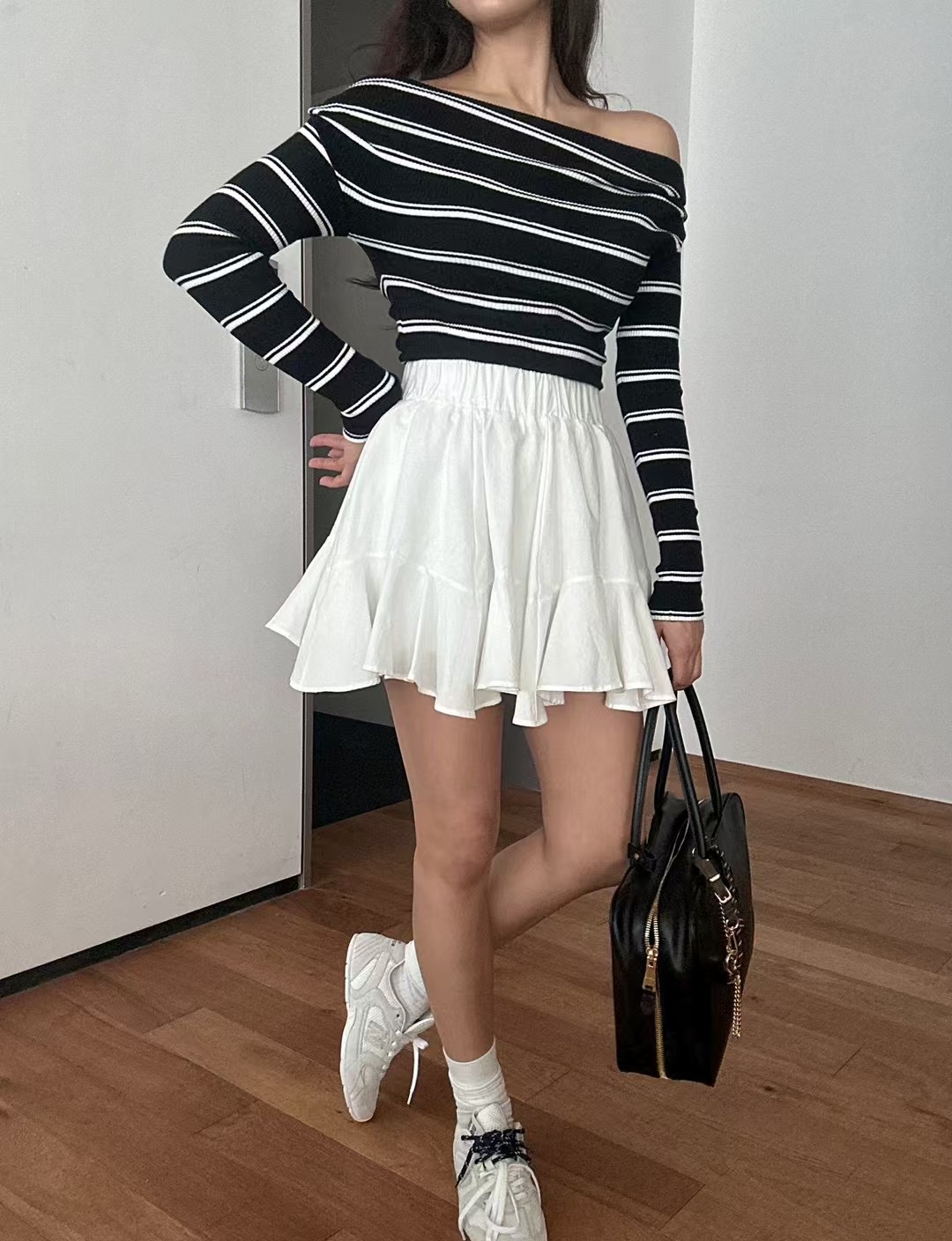 BLACK LINE直郵韓國代購㊣女裝新品人氣推薦時尚休閑長袖T恤BLACK LINE長袖T恤