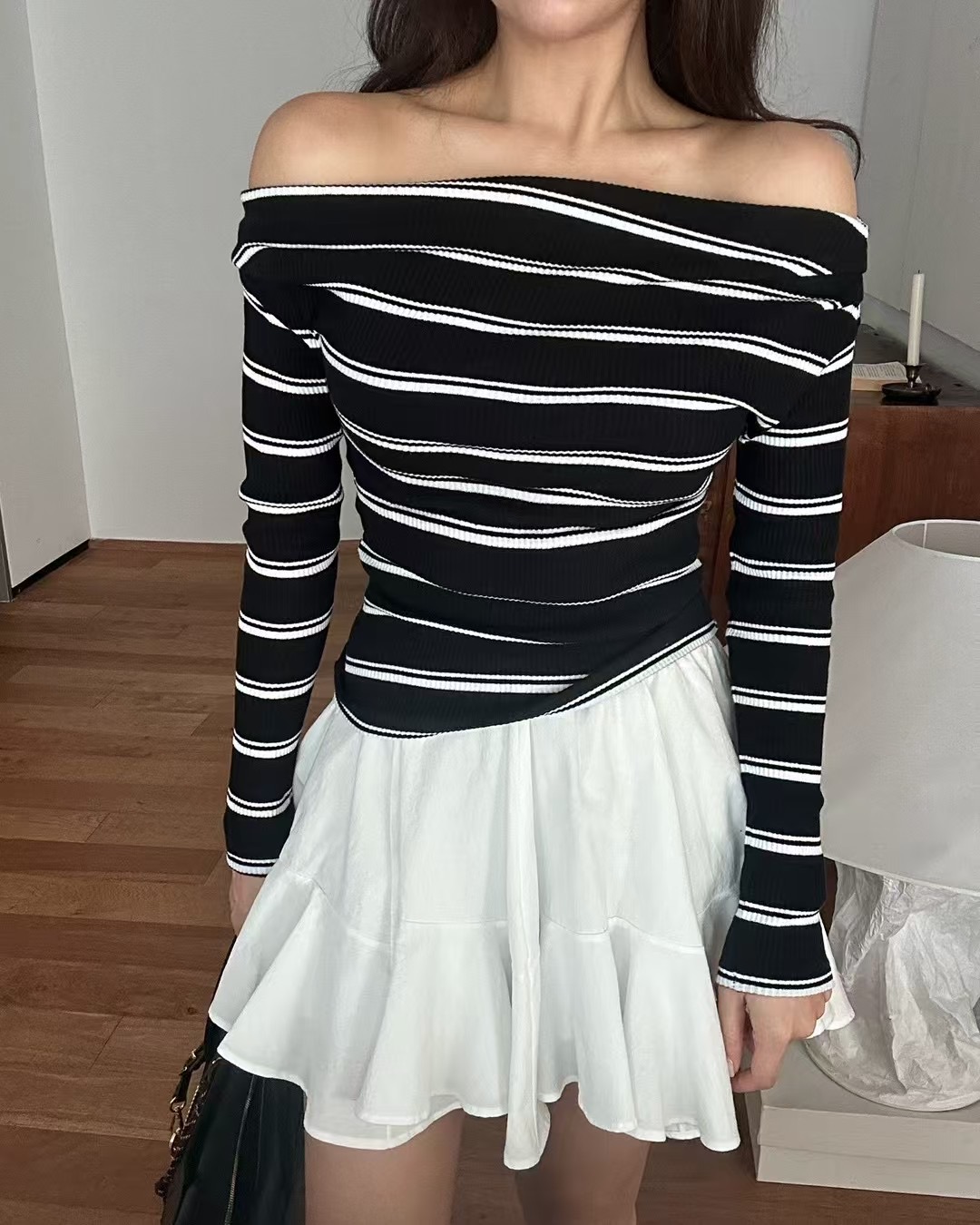 BLACK LINE直郵韓國代購㊣女裝新品人氣推薦時尚休閑長袖T恤BLACK LINE長袖T恤