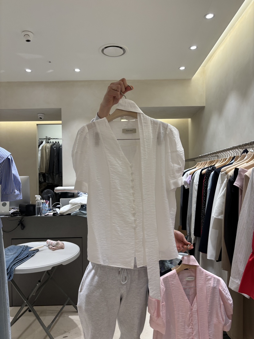 FOUREIGHT直郵韓國代購㊣女裝新品25春夏熱賣襯衫蕾絲衫含脖帶FOUR EIGHT襯衫/蕾絲衫