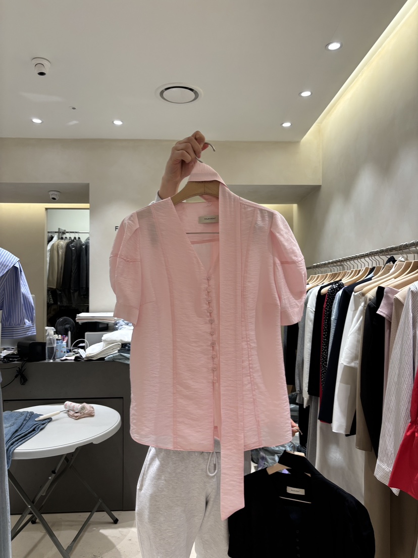 FOUREIGHT直郵韓國代購㊣女裝新品25春夏熱賣襯衫蕾絲衫含脖帶FOUR EIGHT襯衫/蕾絲衫圖色2